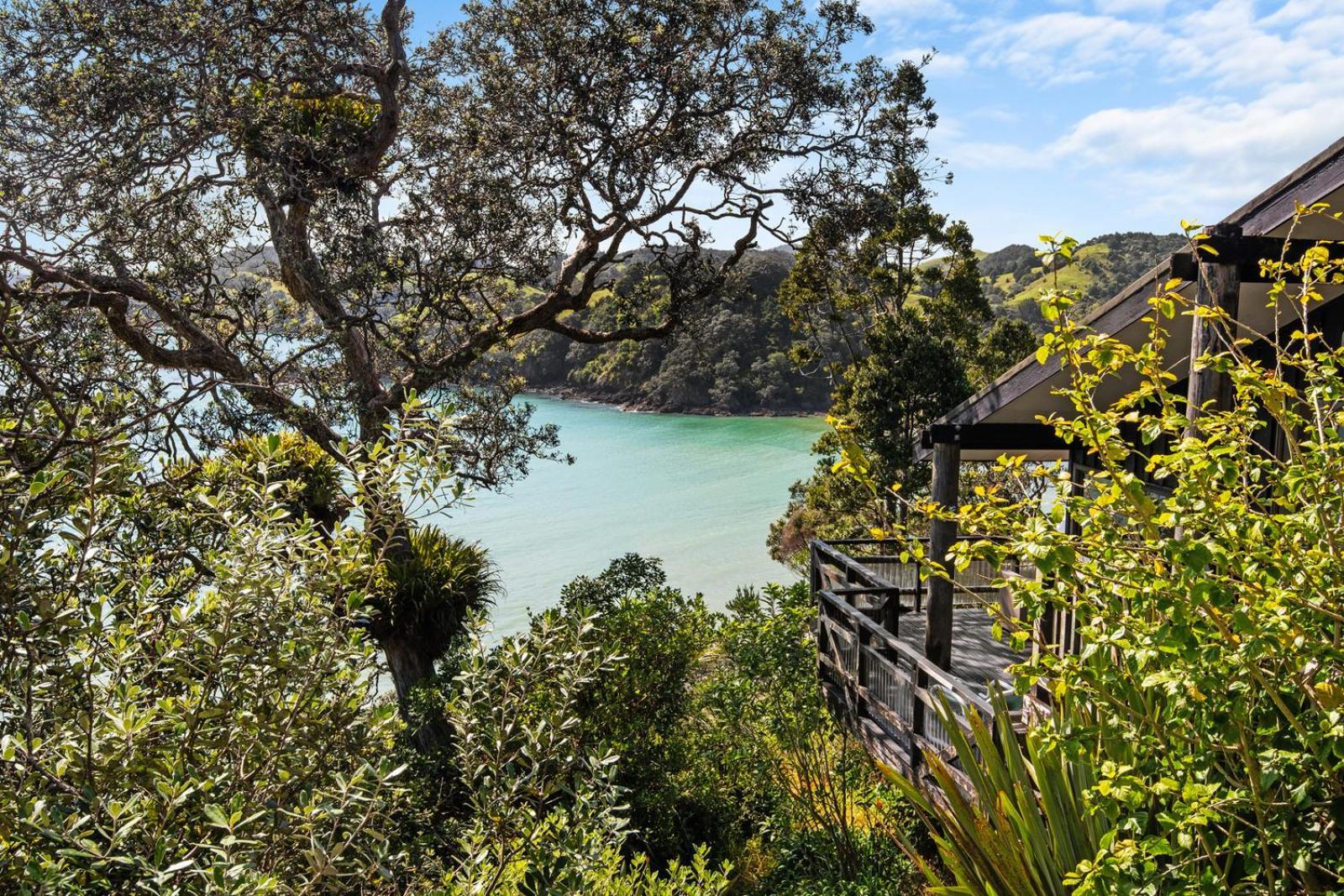 Bayview Beauty - Helena Bay Holiday Home Lyttelton Exterior foto